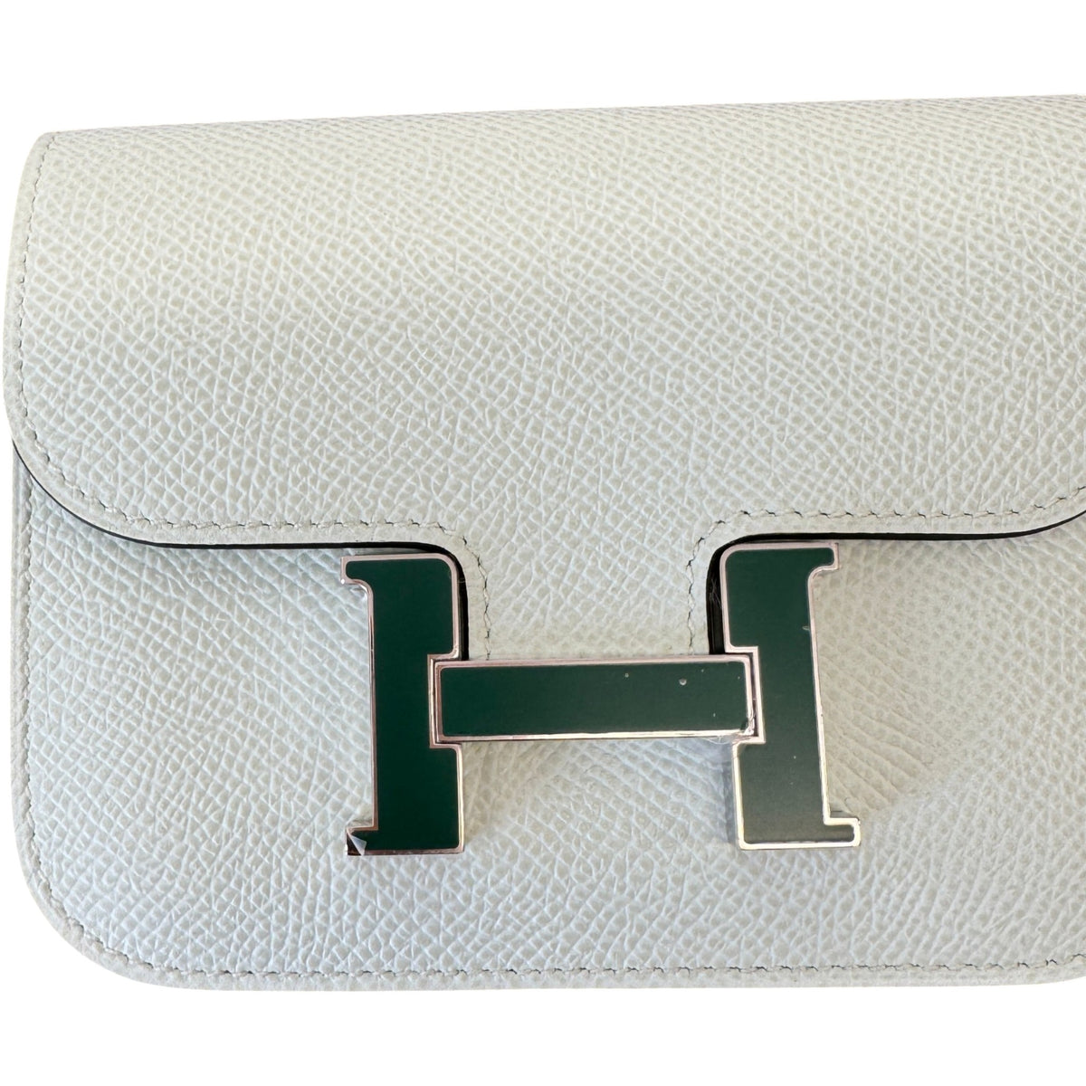 Women's Epsom Vert Peppermint Constance Slim Wallet Green - Photo 3