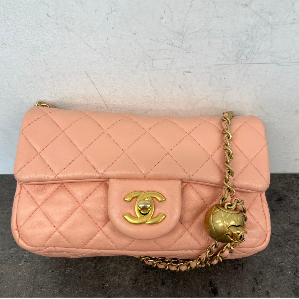 Women's Lambskin Timeless Pearl Crush Mini Handbag Pink - Photo 15