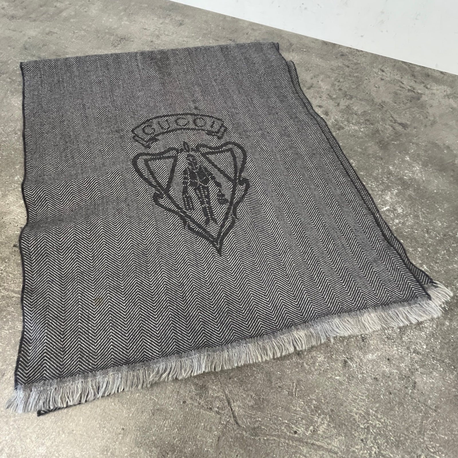 Men's Hysteria Crest Scarf Grey - Photo 7