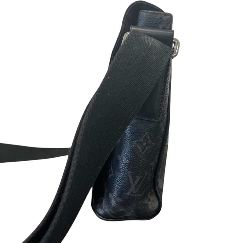 Men's Monogram Eclipse District PM Messenger Bag Black