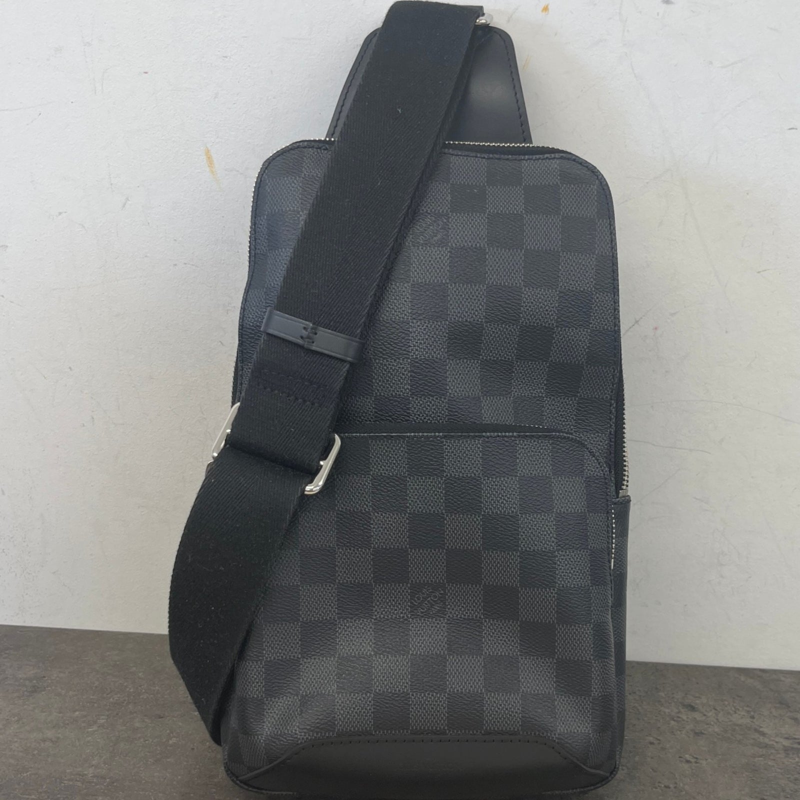 Men's Damier Graphite Avenue Sling Messenger Bag Black - Photo 13