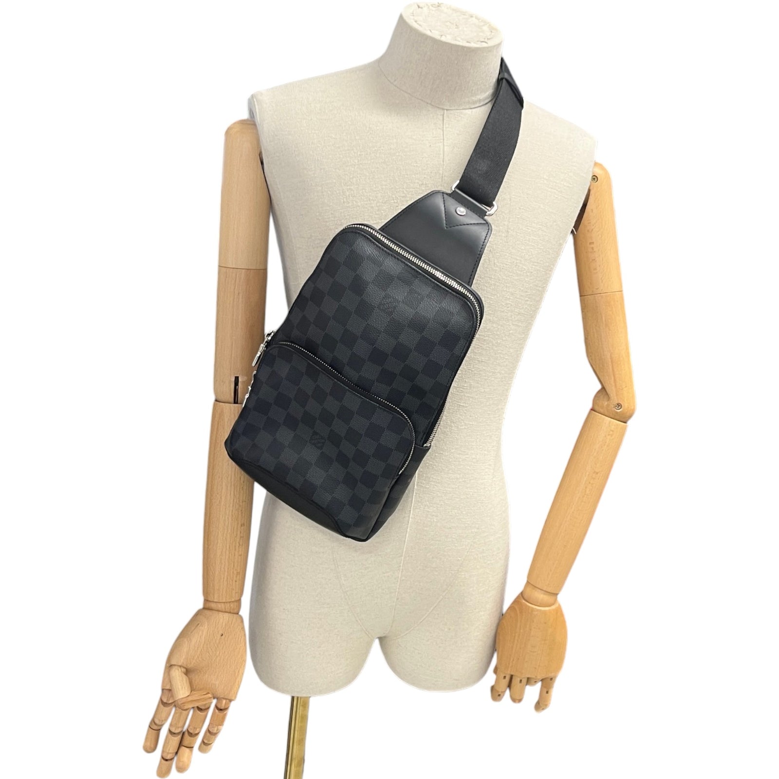 Men's Damier Graphite Avenue Sling Messenger Bag Black - Photo 2