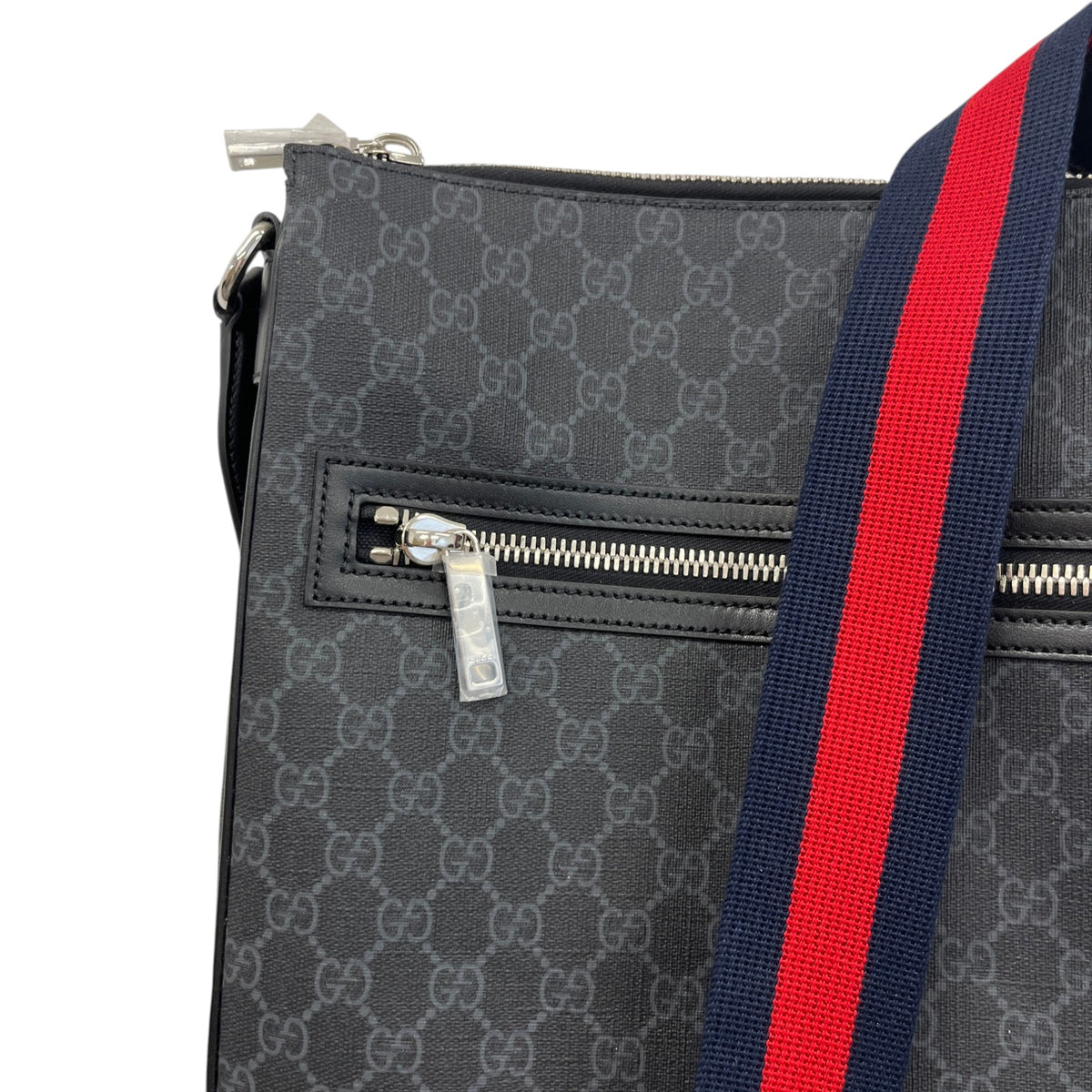 Men's GG Supreme Web Messenger Bag Black - Photo 10