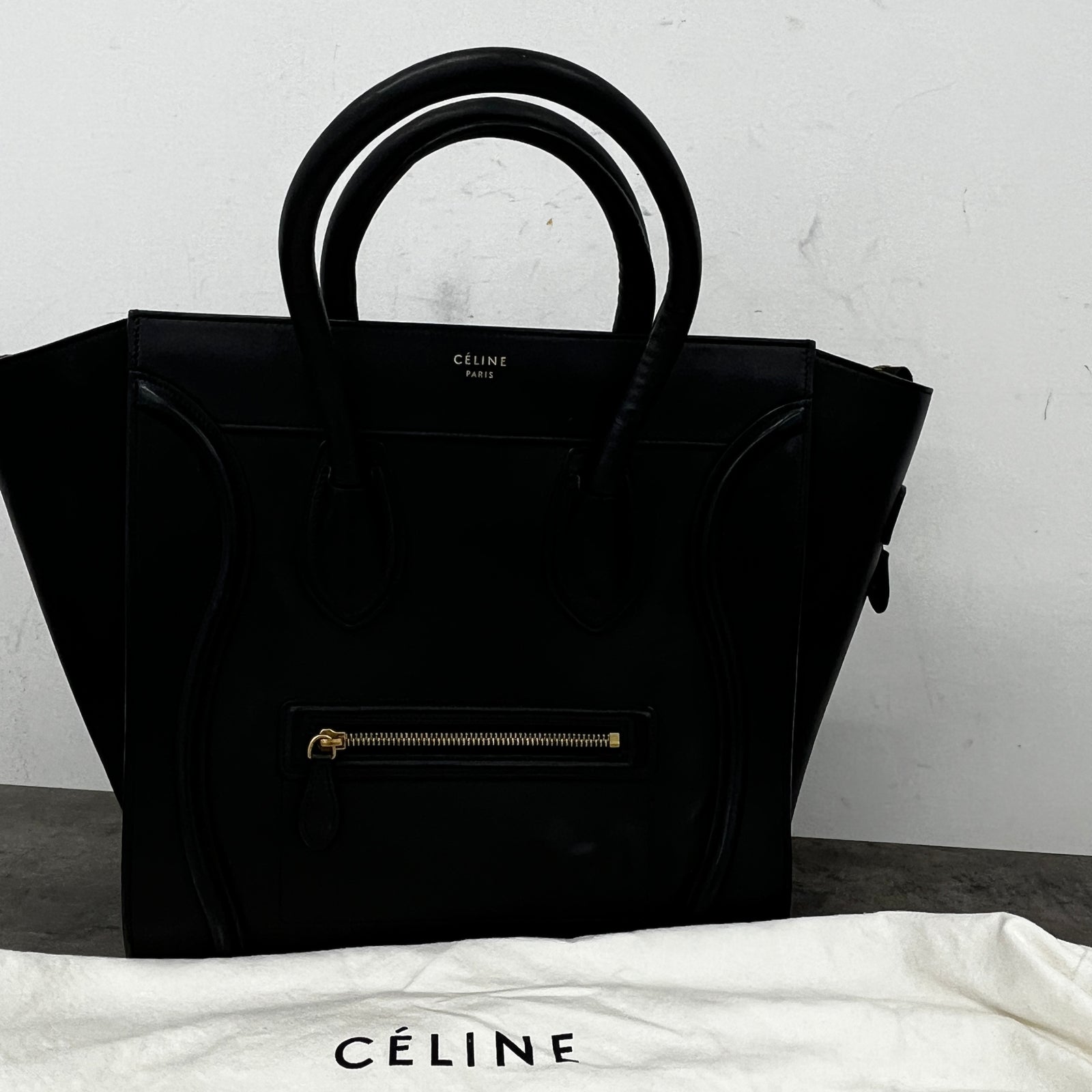 Women's Luggage Grained Calfskin Handbag Black - Photo 12