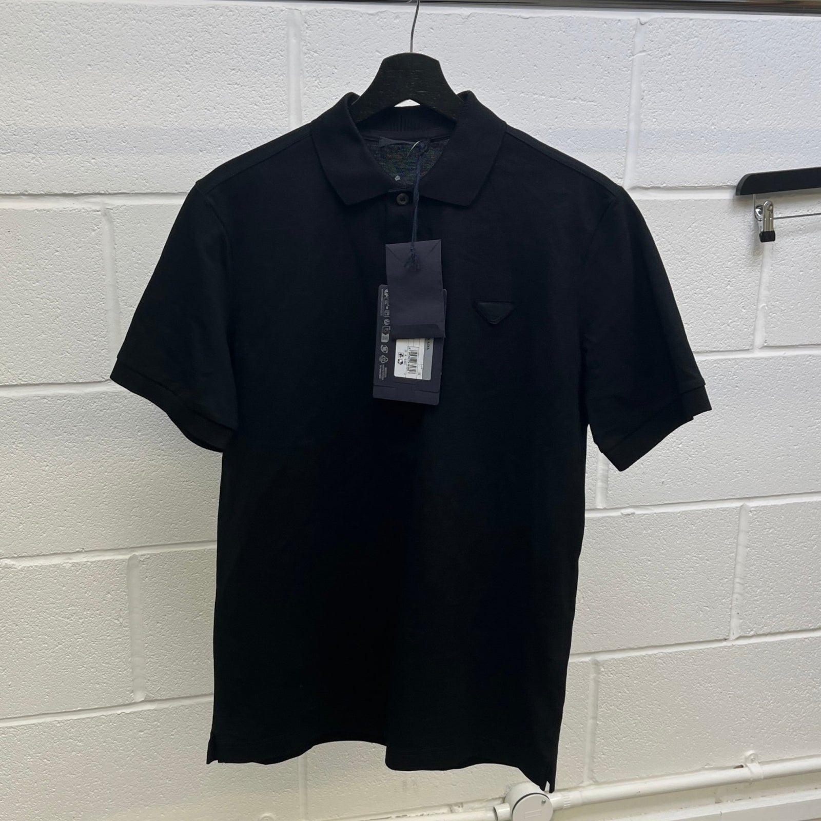 Men's Triangle Logo Polo Shirt Black Size M - Photo 8
