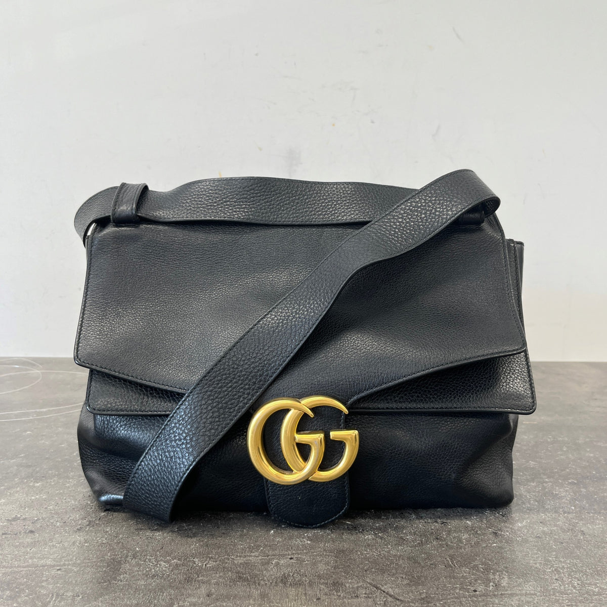Women's GG Marmont Crossbody Bag Black - Photo 13