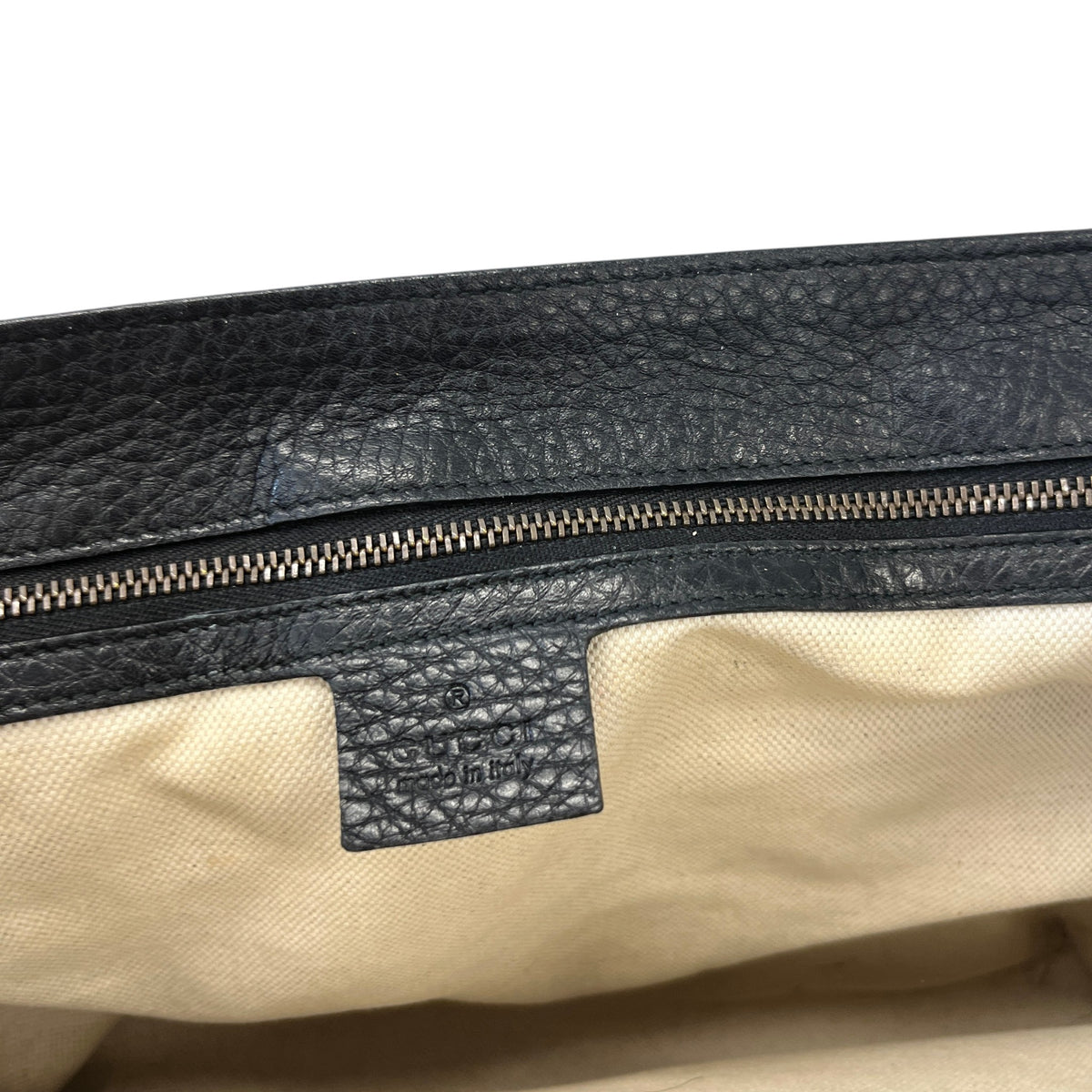 Women's GG Marmont Crossbody Bag Black - Photo 11