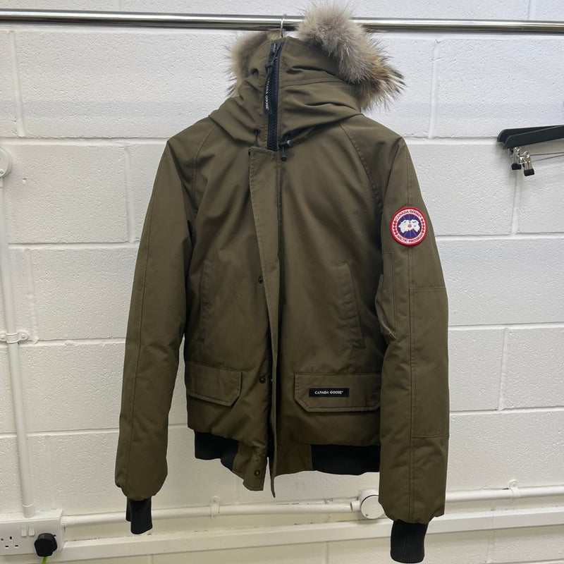 Men's Chilliwack Bomber Down Jacket Khaki Size M