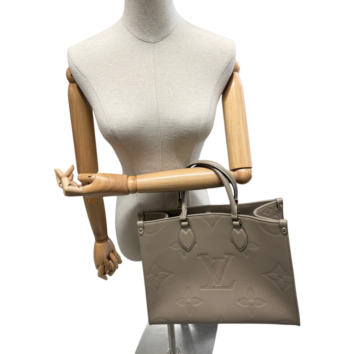 Women's Monogram Empreinte OnTheGo MM Handbag Beige - Photo 2