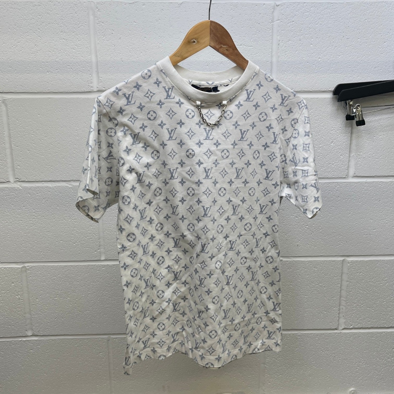 Women's Faded Monogram T-Shirt White Size M - Photo 8
