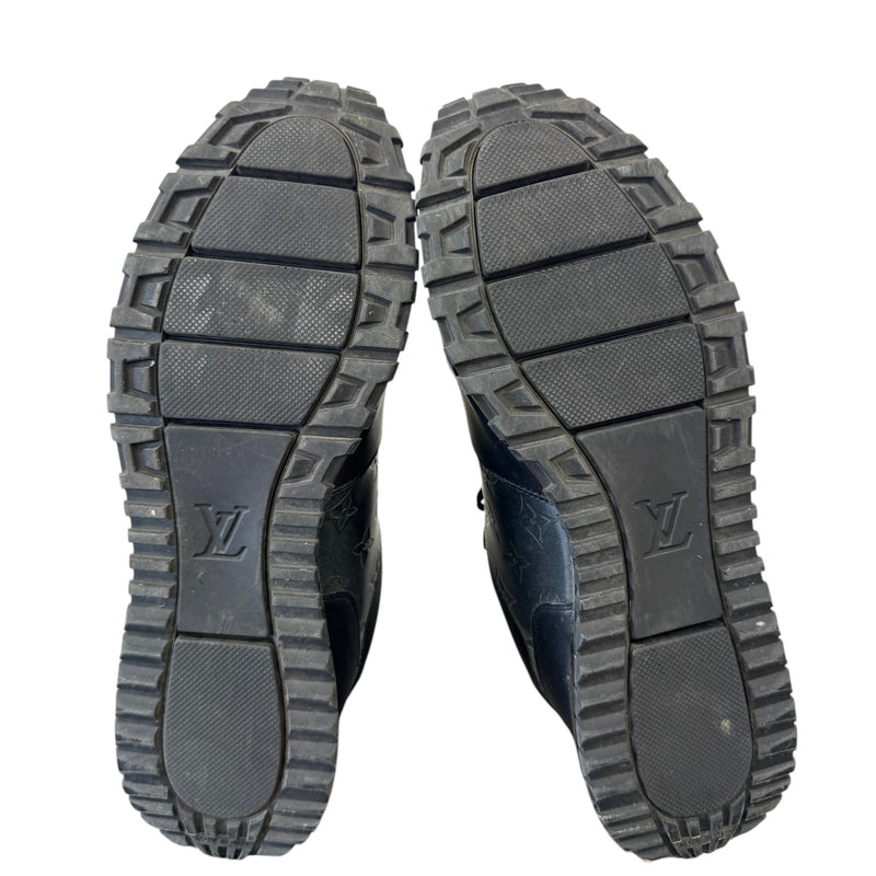 Men's Monogram Run Away Low Trainers Black Size EU 43 / UK 9