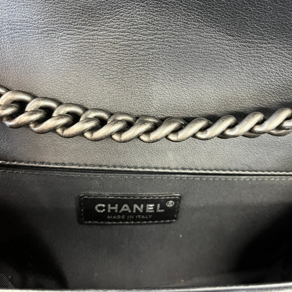 Women's Medium Boy Bag Calfskin Handbag Black - Photo 11