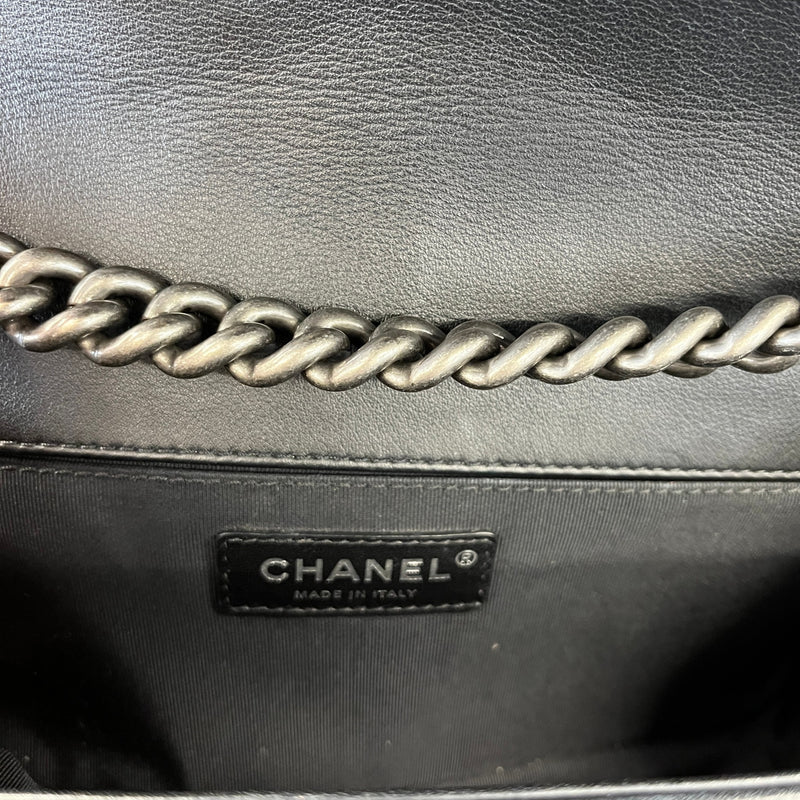 Women's Medium Boy Bag Calfskin Handbag Black