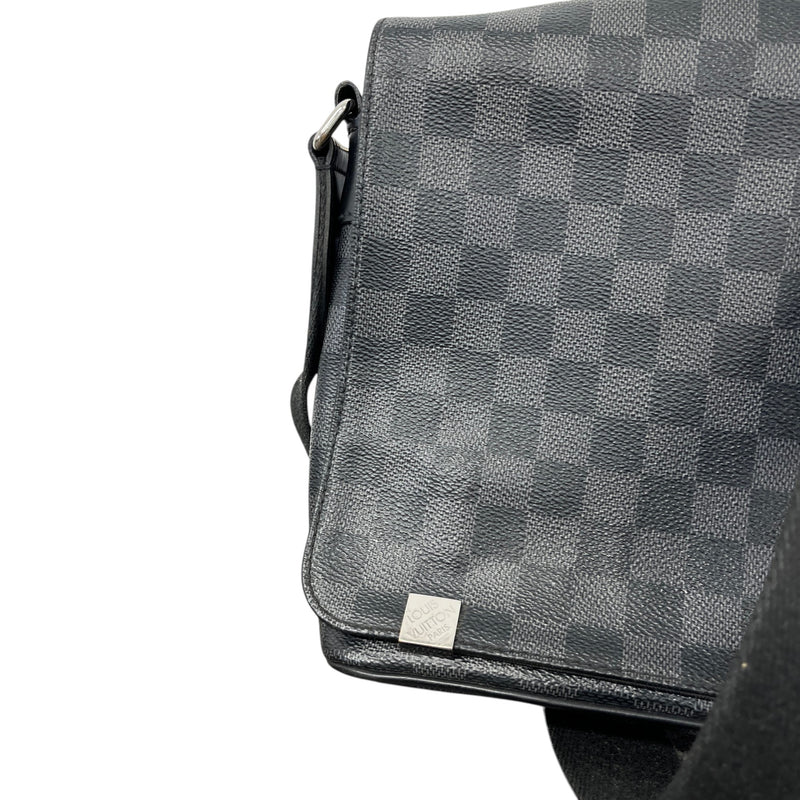 Men's Damier Graphite District PM Messenger Bag Black