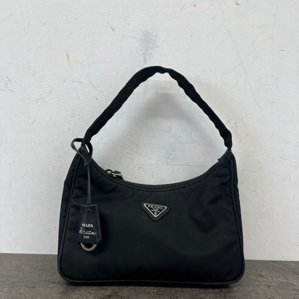 Women's Prada Re-Edition 2000 Mini Handbag Black - Photo 13