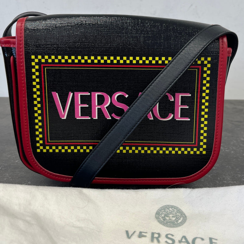 Women's 90s Vintage Logo Crossbody Bag Black
