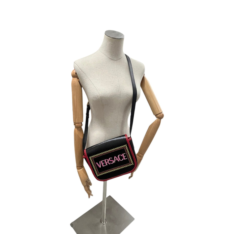 Women's 90s Vintage Logo Crossbody Bag Black