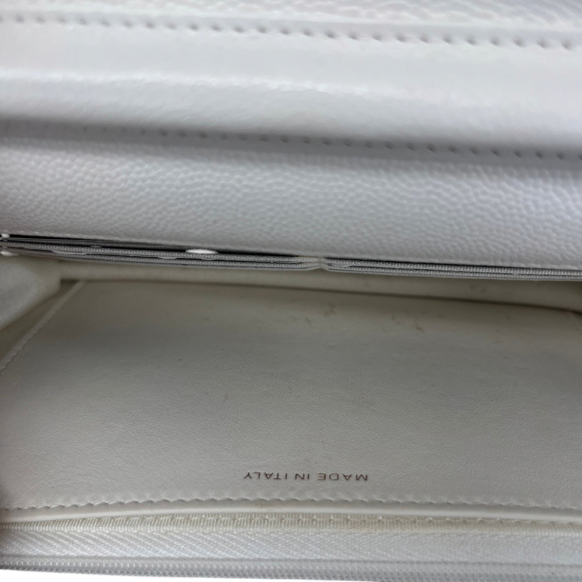 Women's Classic Flap Wallet On Chain Caviar Crossbody Bag White - Photo 13