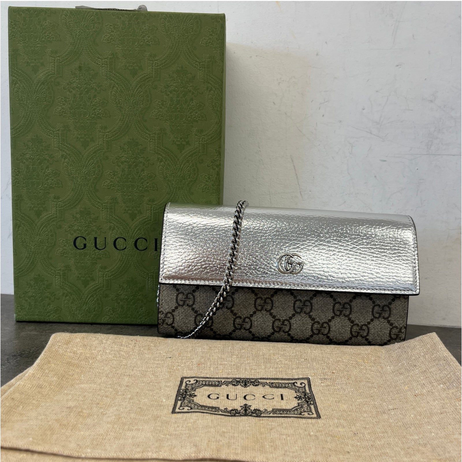 Women's GG Marmont Wallet Chain Bag Silver - Photo 11