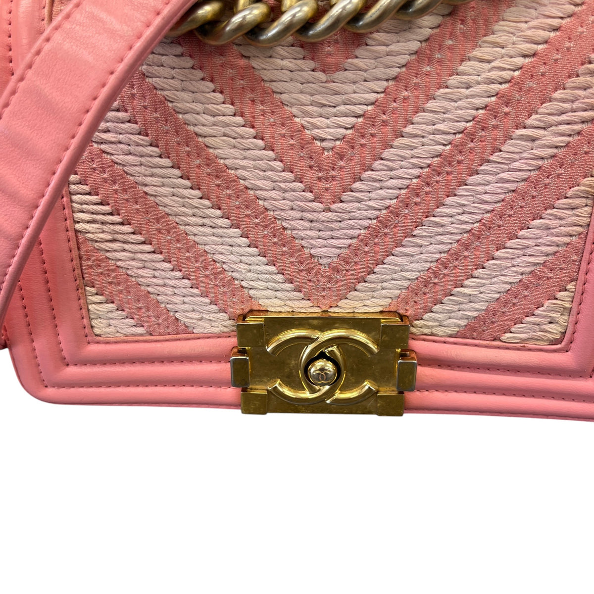 Women's Chevron Braided Small Boy Flap Handbag Pink - Photo 10