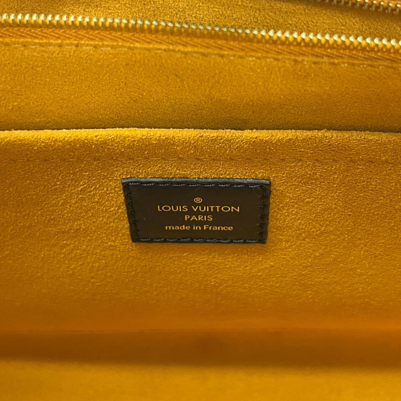 Women's On My Side MM Handbag Black