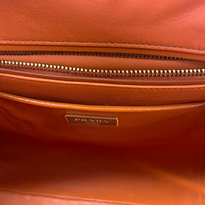 Women's Pyramid Frame Handbag Orange