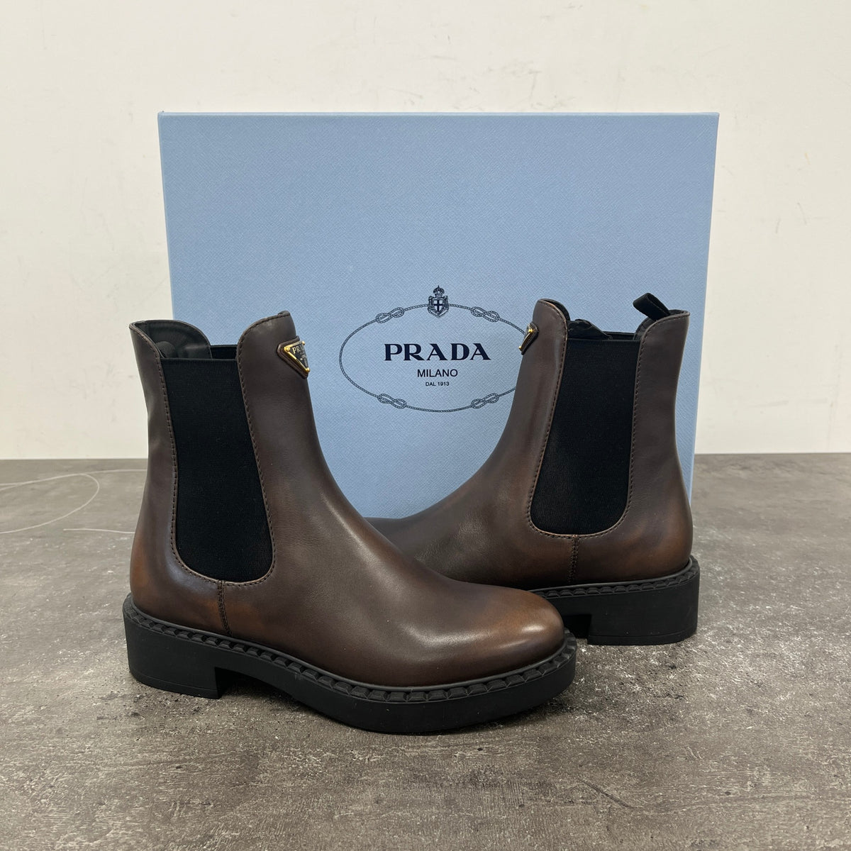 Women's Plaque Logo Chelsea Ankle Boots Brown Size UK 3.5 / EU 36.5 - Photo 10