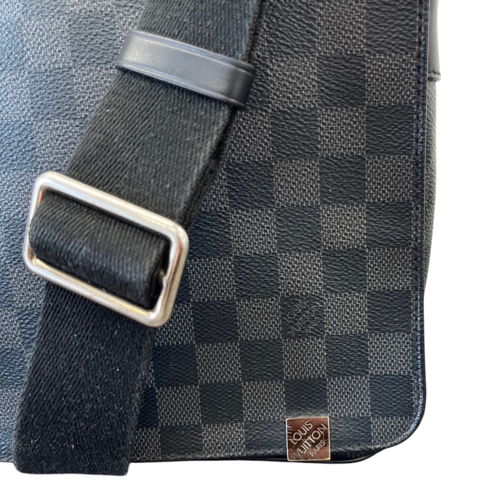 Men's Monogram Eclipse District Pm Messenger Bag Charcoal - Photo 11