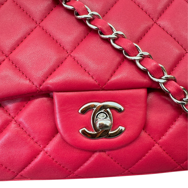 Women's Classic Flap Handbag Red