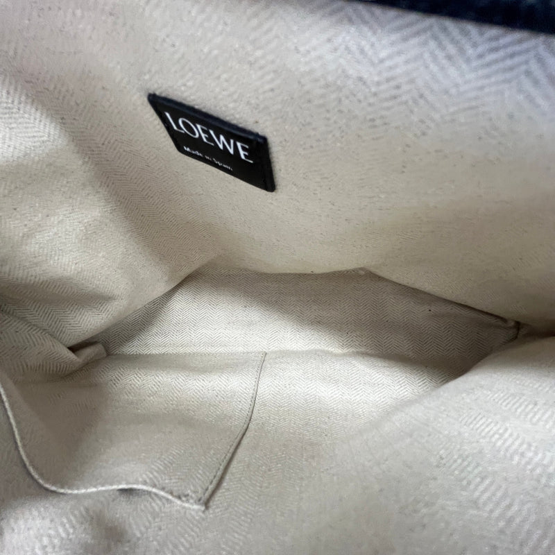 Women's T Pouch Clutch Black