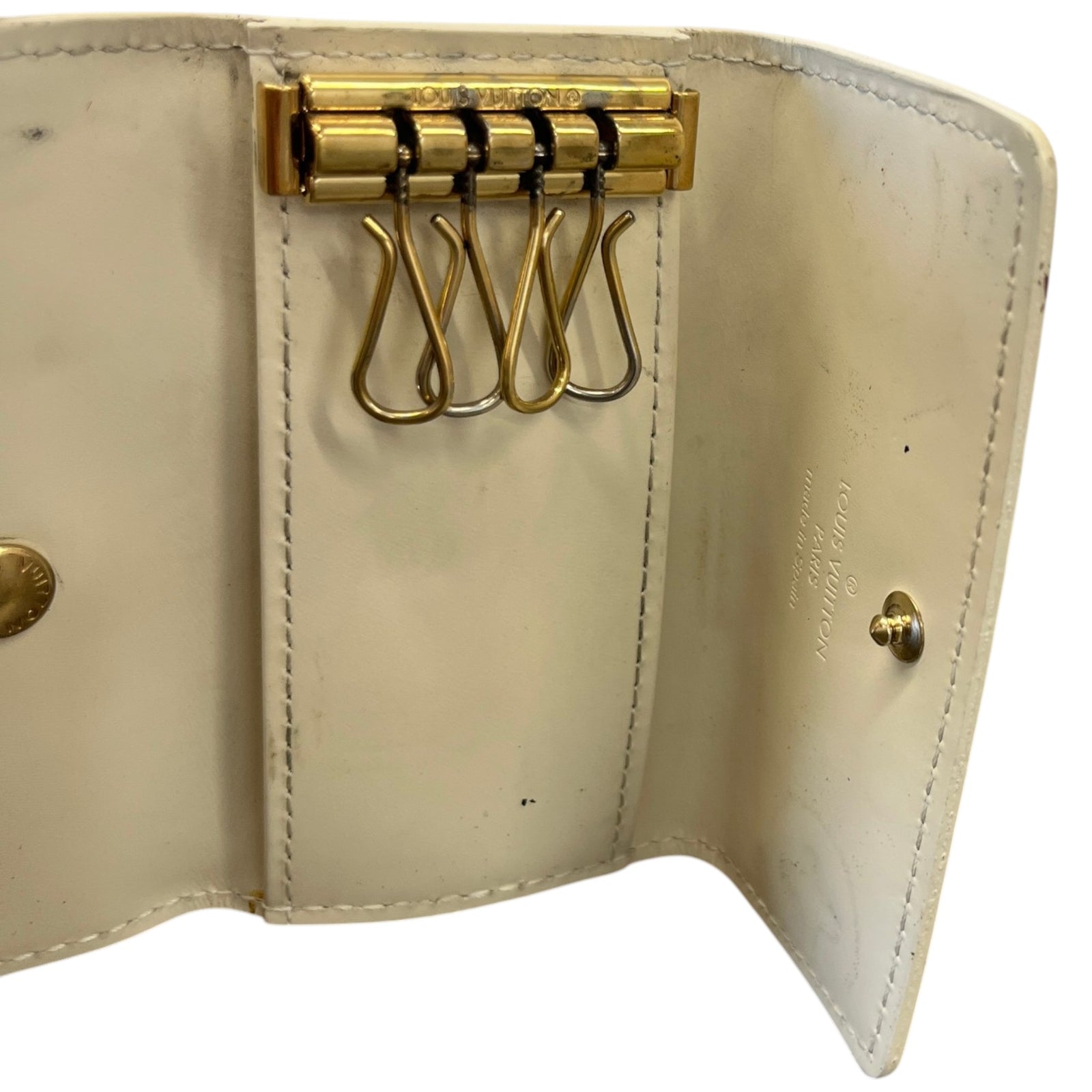 Women's Monogram Vernis Key Holder Purse Yellow - Photo 8