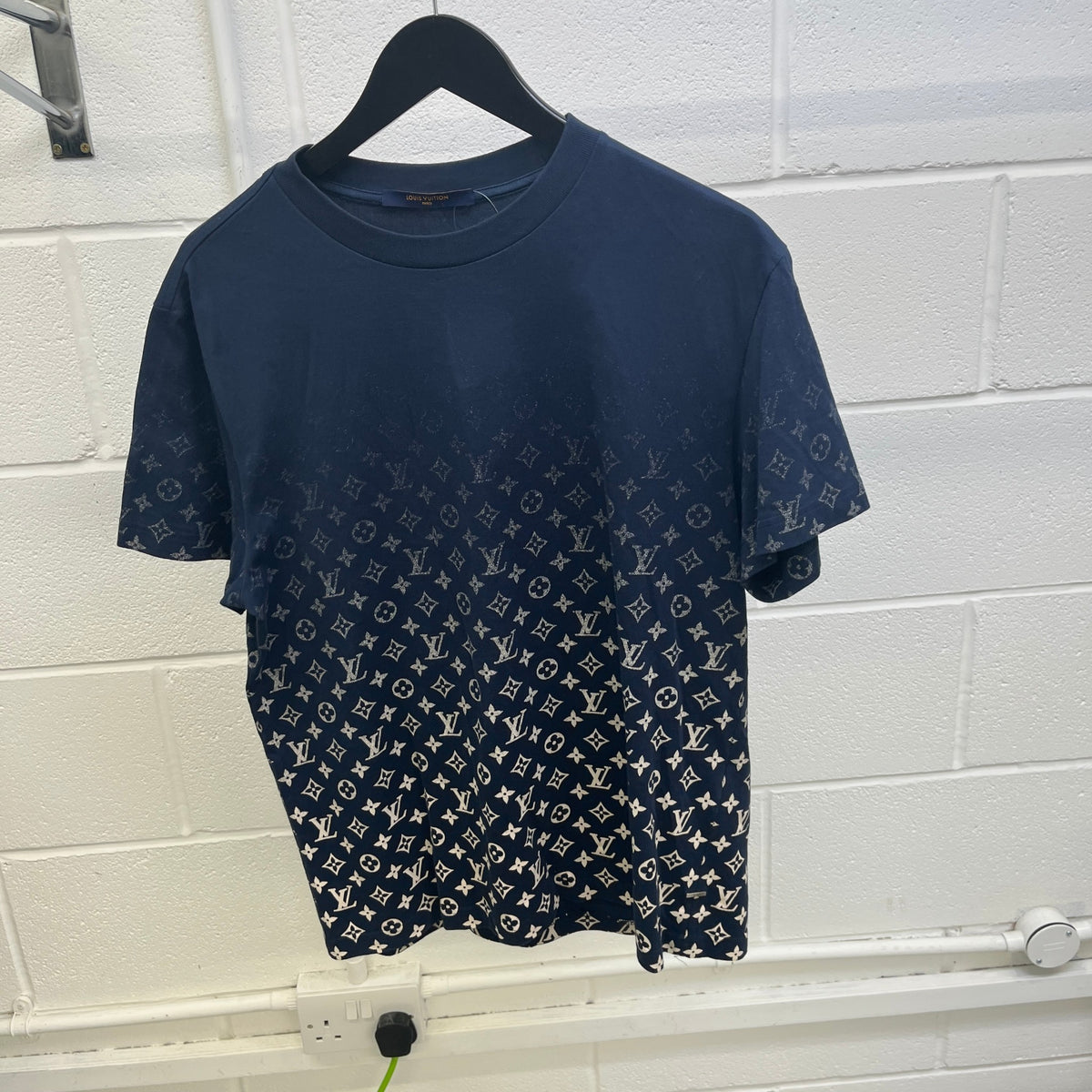 Men's Monogram Gradient T-Shirt Navy Size M - Photo 7