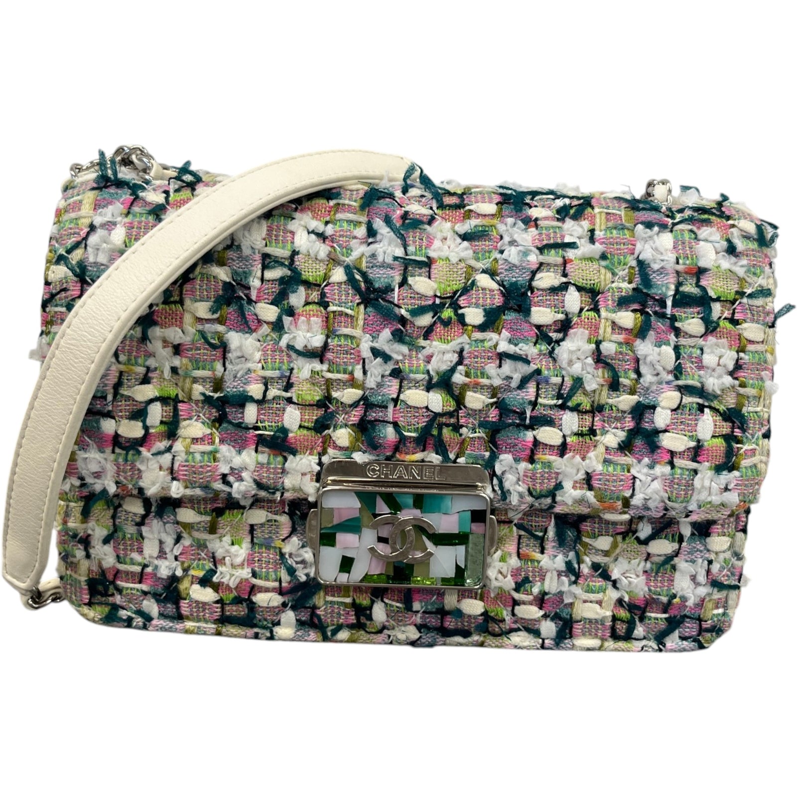 Women's Tweed Beauty Lock Flap Bag White - Photo 1