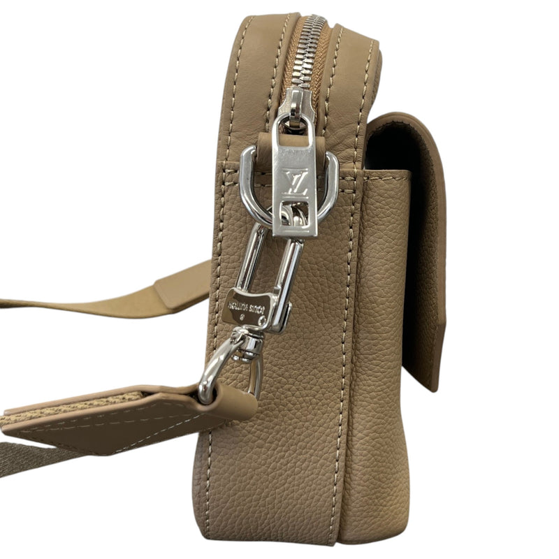 Men's Aerogram Fastline Messenger Bag Beige