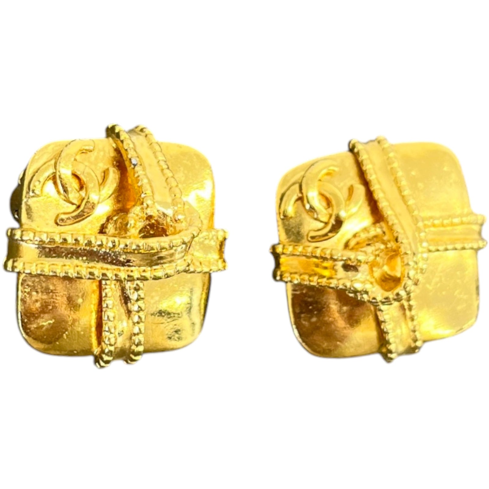 Women's Cc Logo Clip-On Earrings Gold - Photo 3