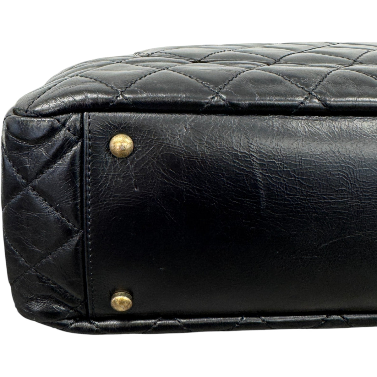 Women's Medium Castle Rock Flap Handbag Black - Photo 10