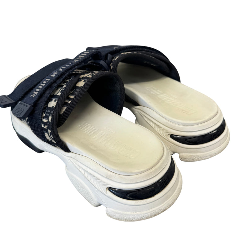 Women's D-Wander Oblique Slides White Size UK 7 / EU 40