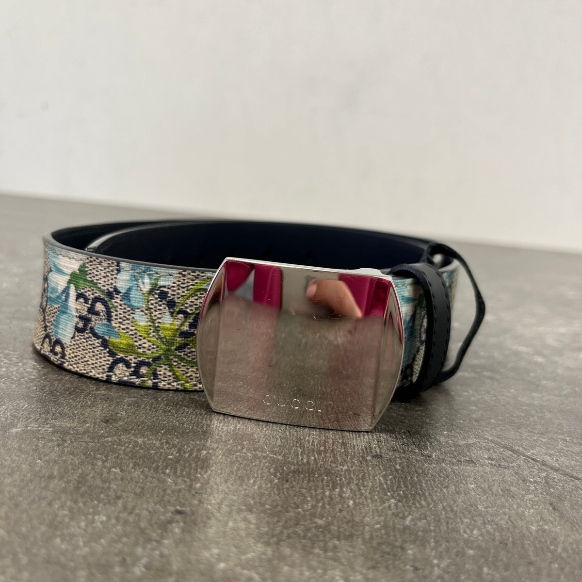 Women's GG Blooms Supreme Belt Navy Size W34 - Photo 9