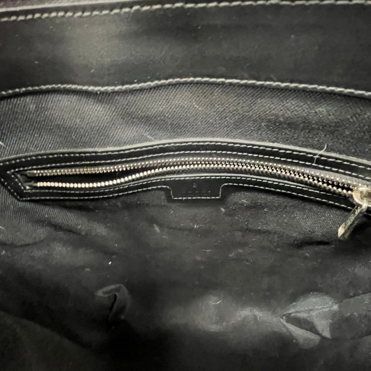 Men's GG Supreme Messenger Bag Black - Photo 10