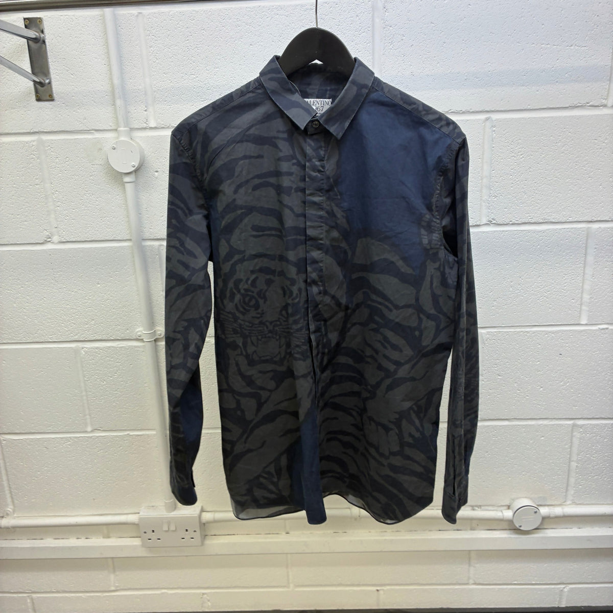 Men's Tiger Graphic Pattern Long Sleeve Shirt Grey Size XXS - Photo 7