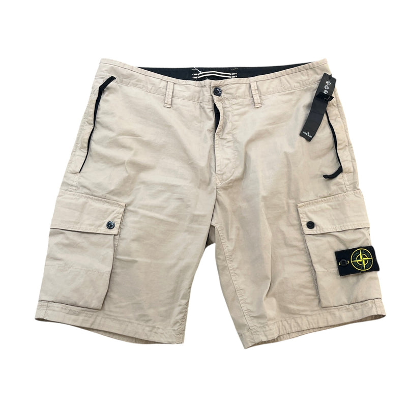 Men's Applique Logo Shorts Beige Size XXL / W38