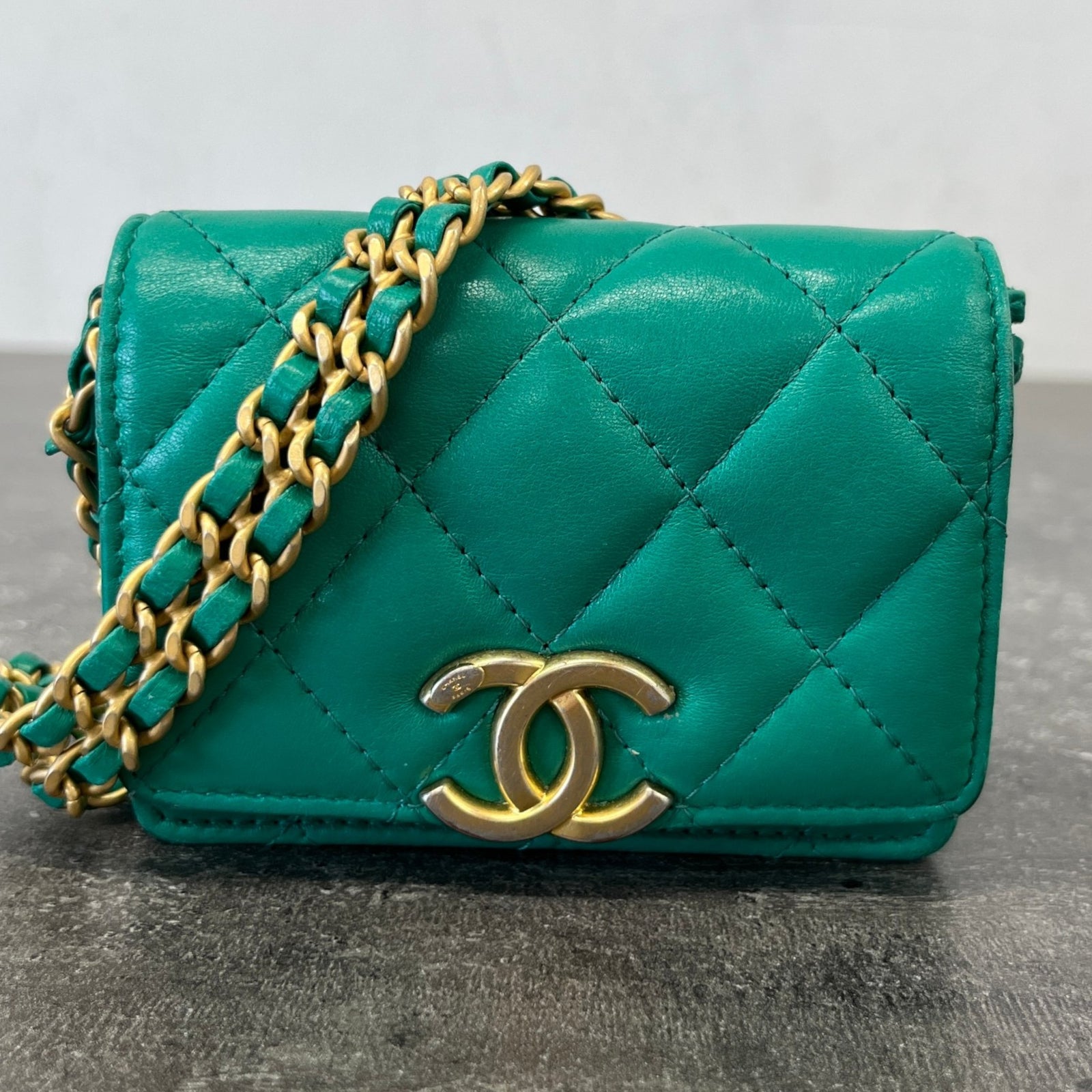 Women's Lambskin Cc Micro Clutch With Chain Bag Green - Photo 14