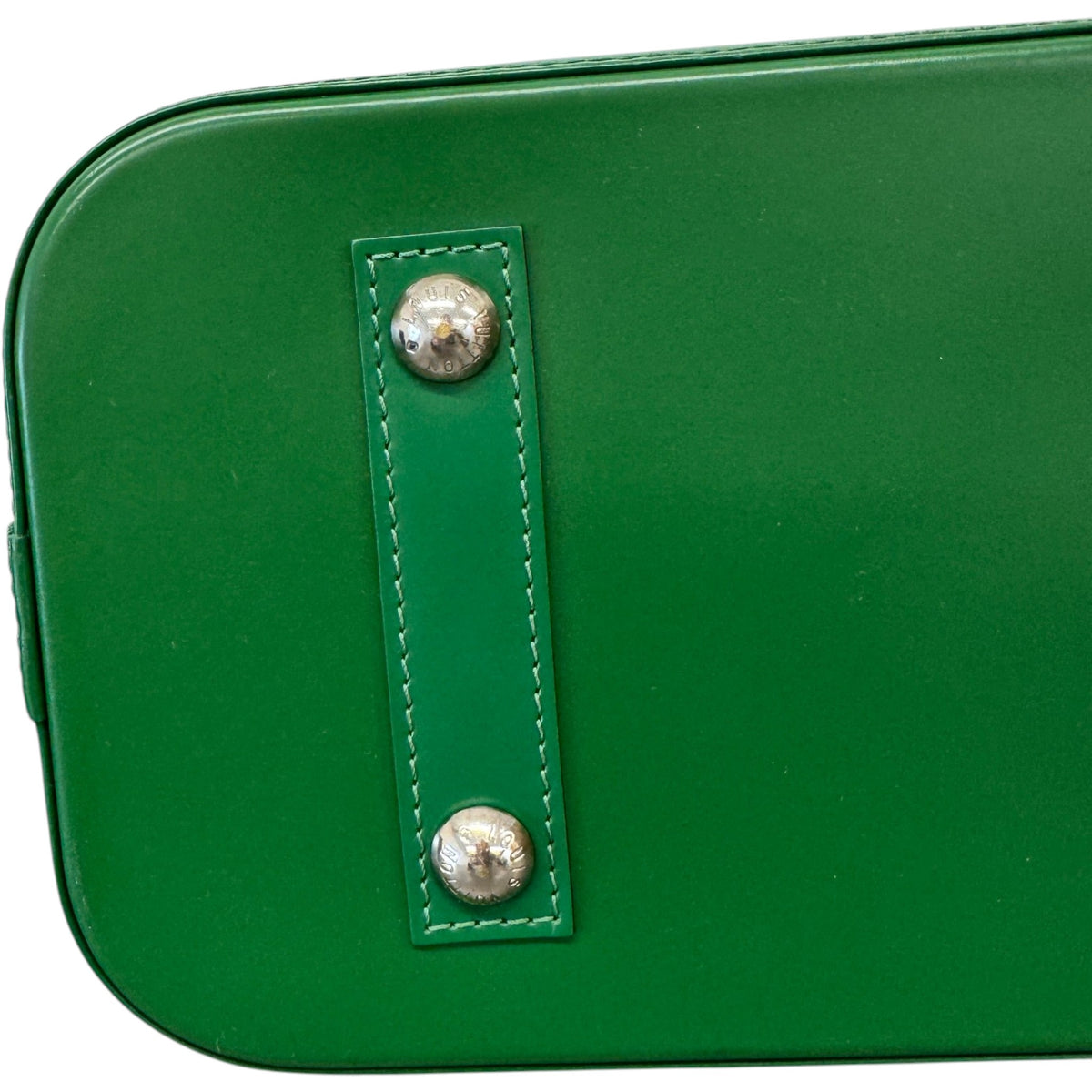 Women's Epi Alma PM Handbag Green - Photo 11