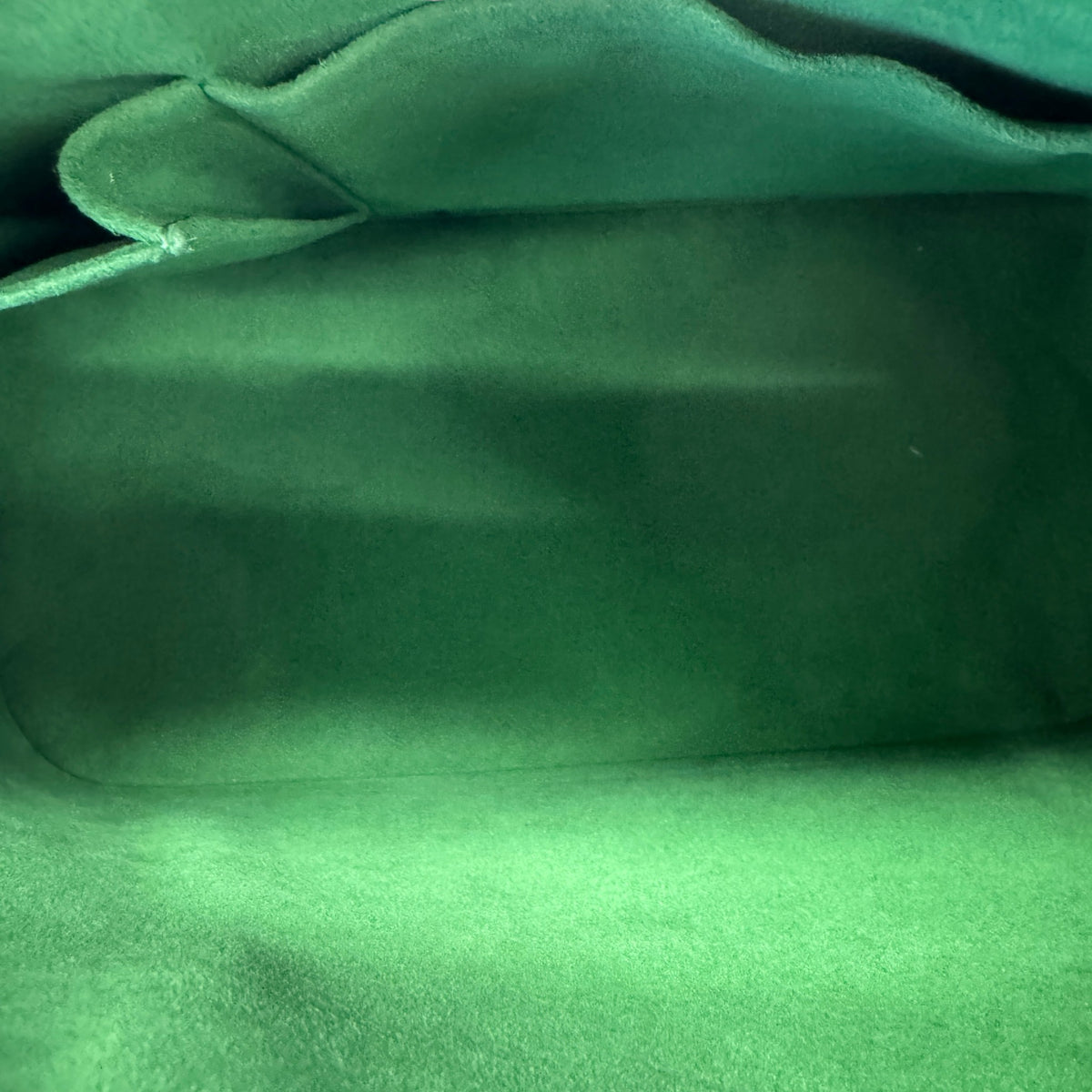 Women's Epi Alma PM Handbag Green - Photo 14