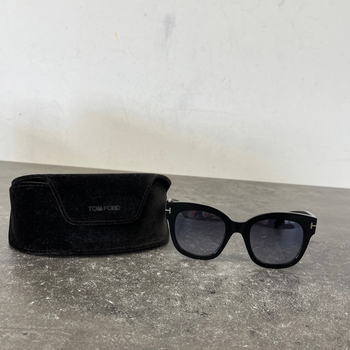 Women's Beatrix-02 Sunglasses Black - Photo 12