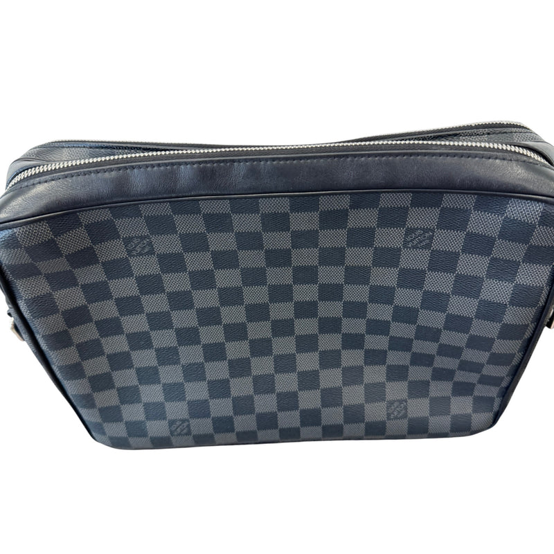 Men's Damier Graphite Trocadero Pm Messenger Bag Black