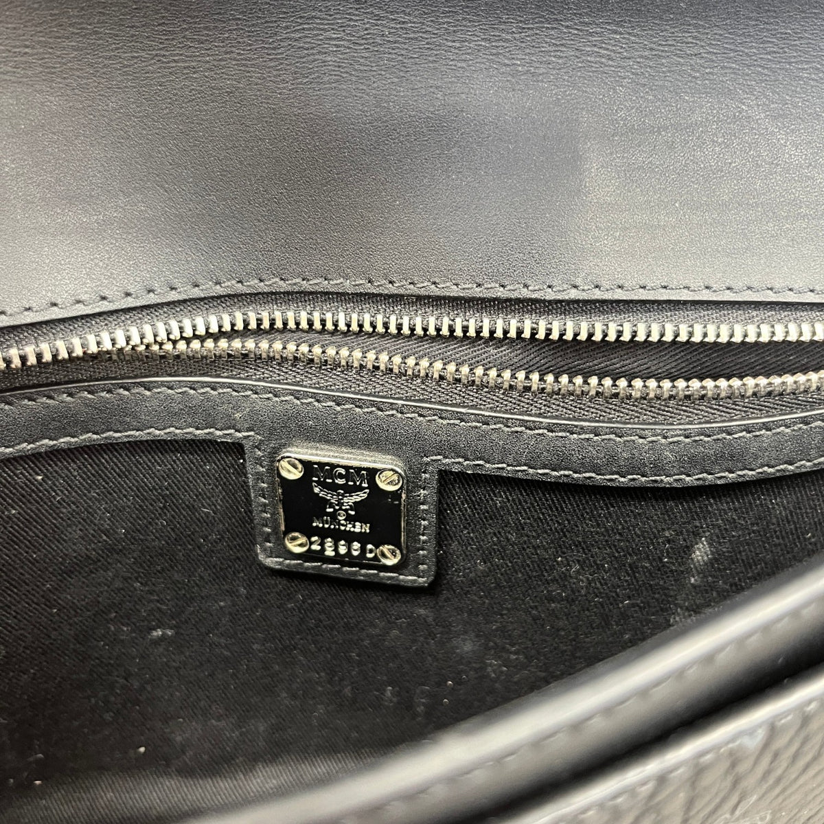 Women's Millie Crossbody Bag Black - Photo 11