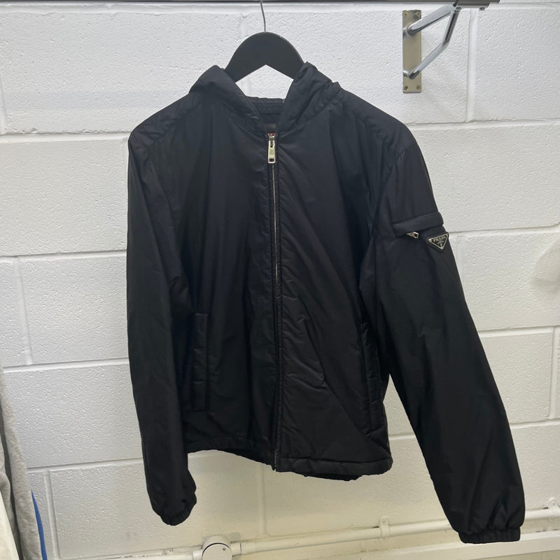 Men's Triangle Logo Plaque Down Jacket Black Size M