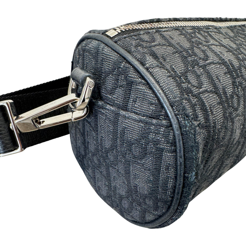 Men's Oblique Messenger Bag Black