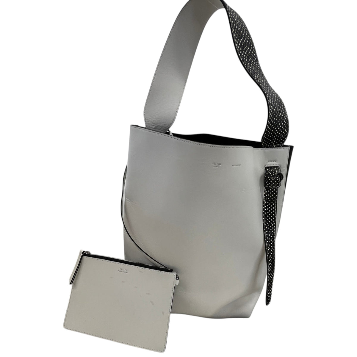 Women's Twisted Cadas Handbag Black - Photo 1